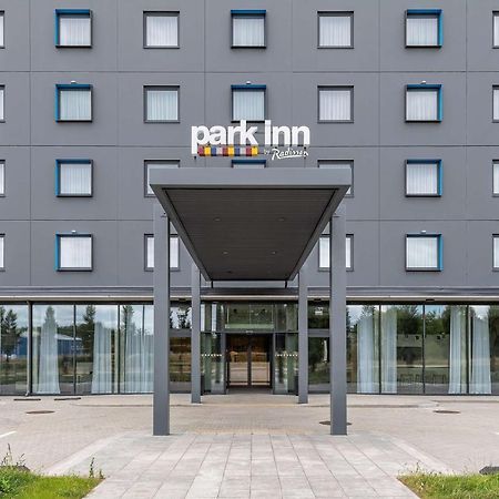 Park Inn By Radisson Vilnius Airport Hotel & Conference Centre Екстериор снимка