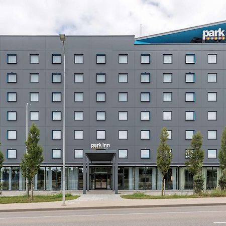 Park Inn By Radisson Vilnius Airport Hotel & Conference Centre Екстериор снимка